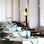 Otel Lucy Chalkís