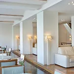 Otel Lucy Chalkís