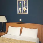 Lucy 4* Chalkís