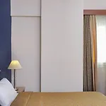 Lucy 4* Chalkís