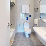 Lucy Hotel