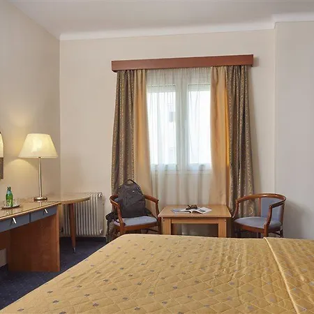 Lucy Hotel Chalkís