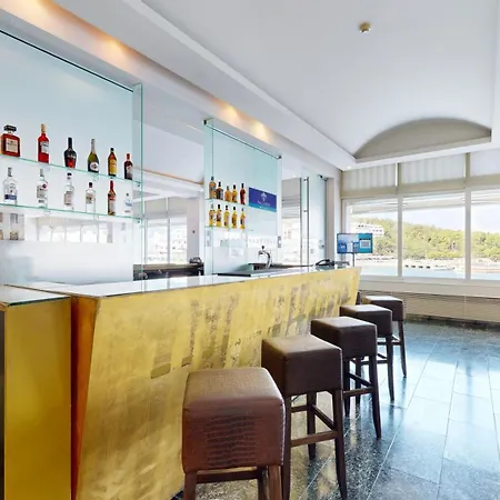 露西酒店 酒店