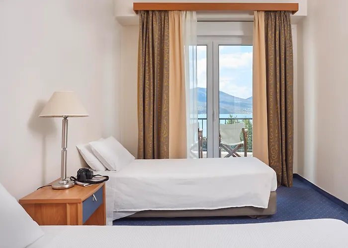 Lucy מלון Chalkís